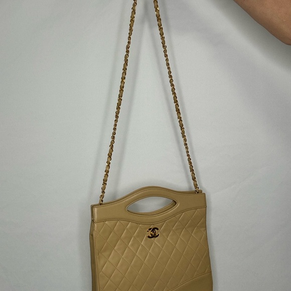 Vintage Chanel Cut Out Two Way Clutch - Picture 6 of 12
